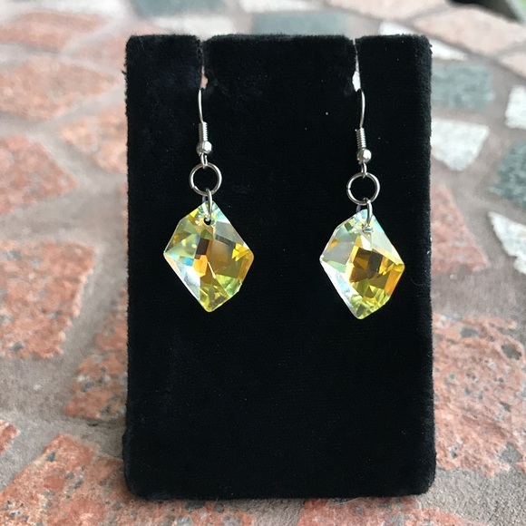 Genuine swarovski crystal boho dangly earrings - Picture 5 of 8